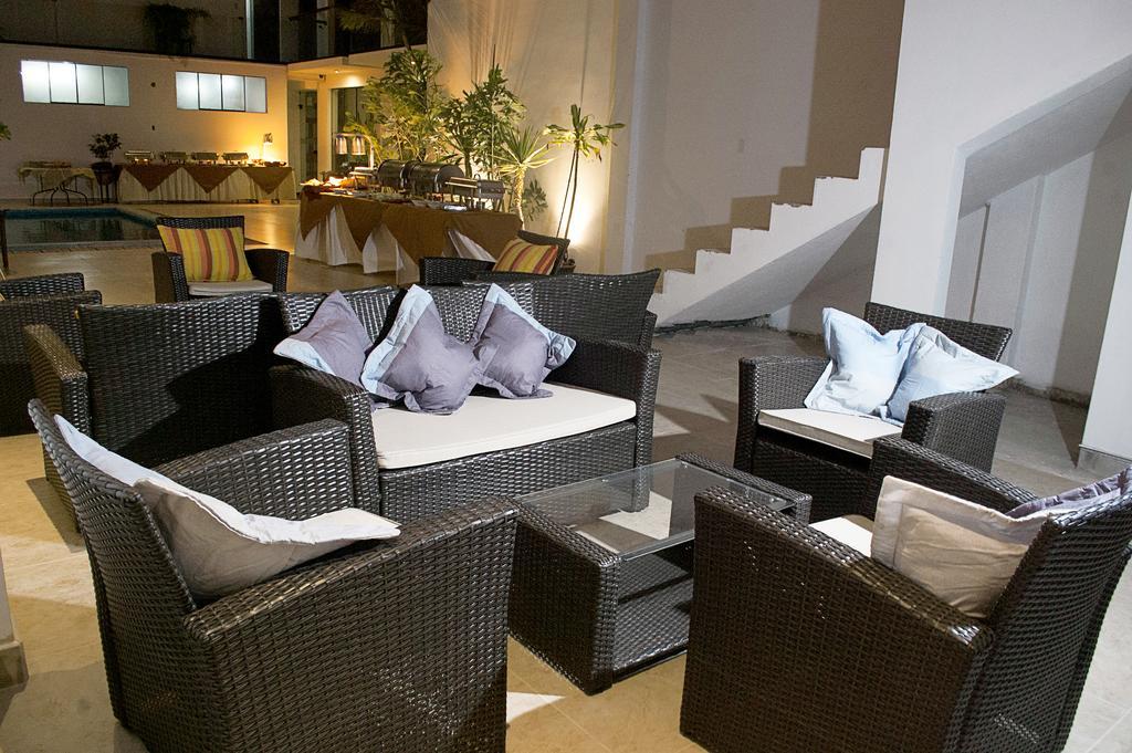 Mc Hotel Ика Экстерьер фото