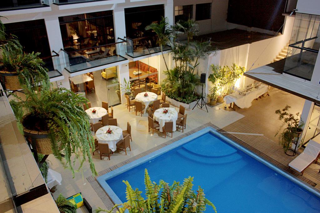 Mc Hotel Ика Экстерьер фото